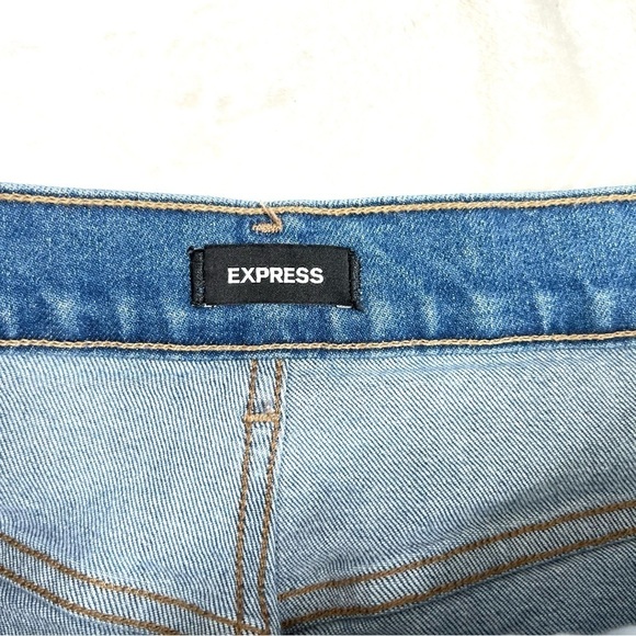 Express Super High Rise Mom Jean 5 Button Fly 
Medium Wash Denim Size 14 - Picture 11 of 16